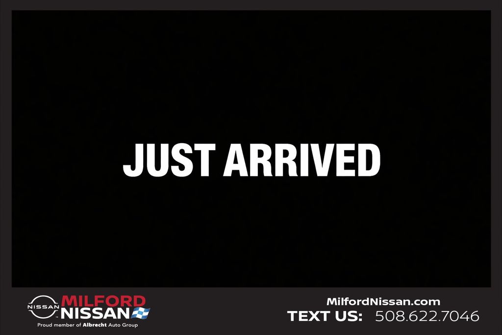 Super Black Metallic 2025 Nissan Versa SR FWD Sedan Front-Wheel Drive Continuously Variable Transmission