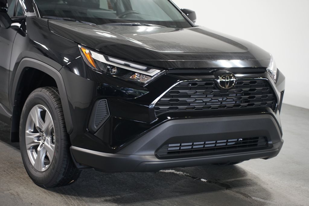 Thumbnail: 2025 Toyota RAV4 - 4