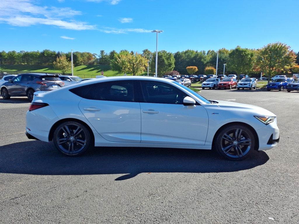 Thumbnail: 2023 Acura Integra - 7
