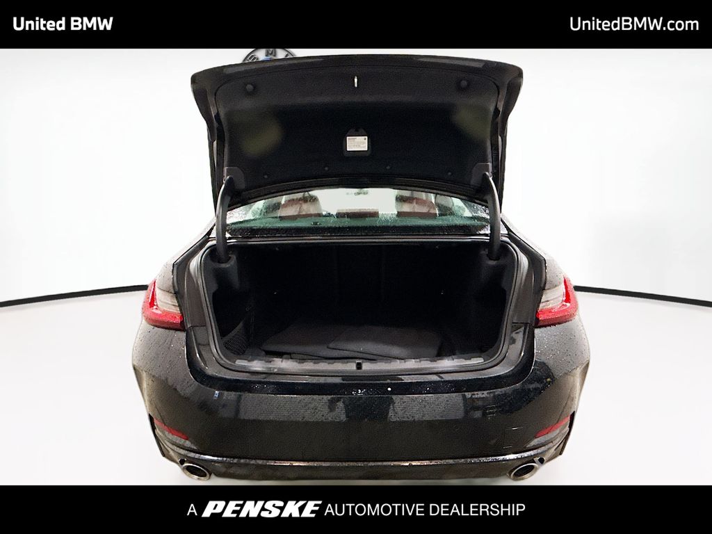 Thumbnail: 2024 BMW 3 Series - 14