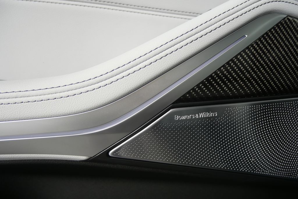 Thumbnail: 2026 BMW X5 - 9