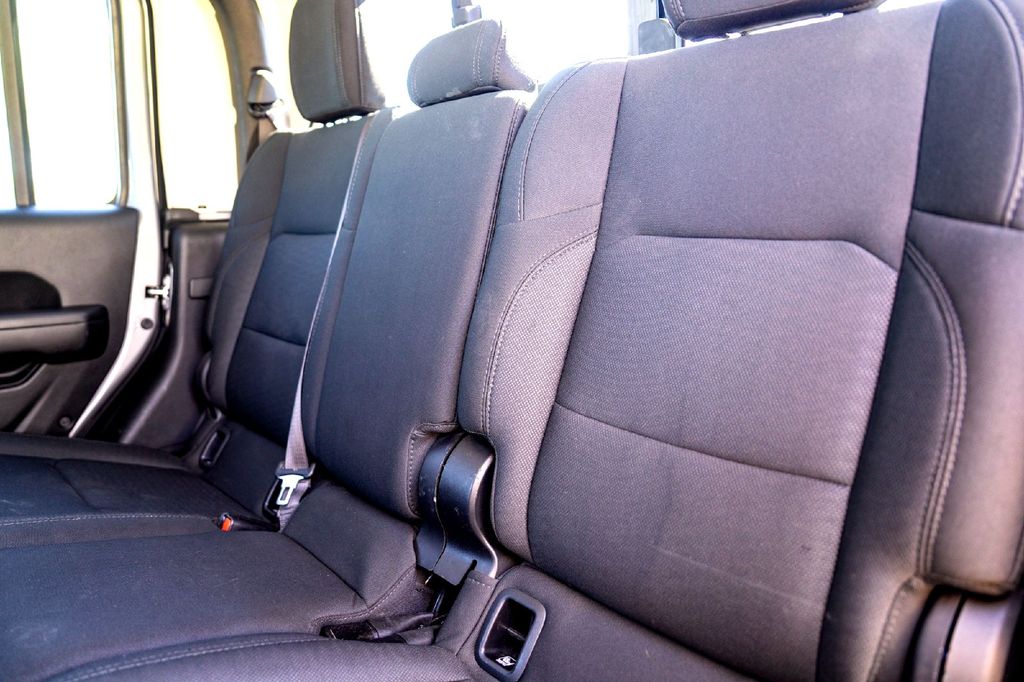 Used Car 2020 Jeep Gladiator  Sport For Sale Under $30,000 In Taylor, Texas