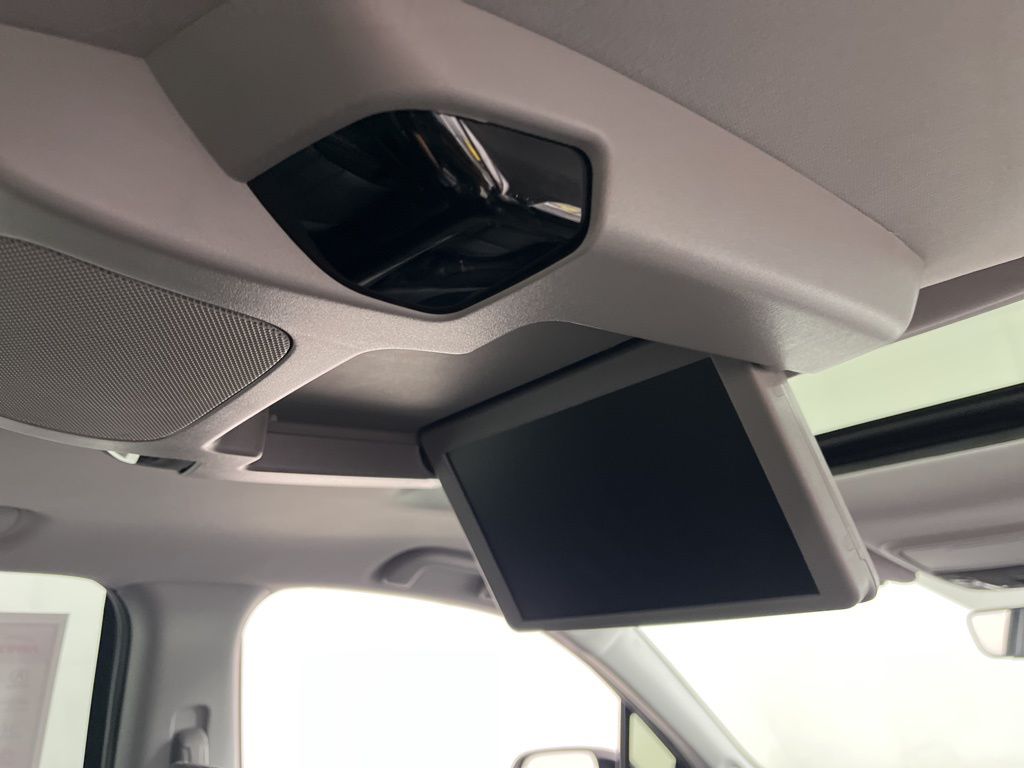 Thumbnail: 2020 Honda Pilot - 15