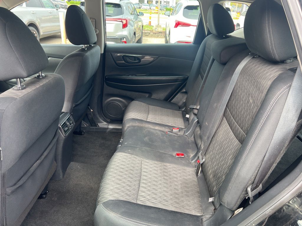 2019 Nissan Rogue S photo
