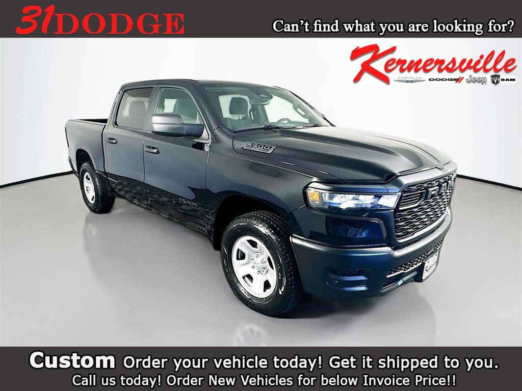 2025 RAM 1500 Tradesman Crew Cab 4WD