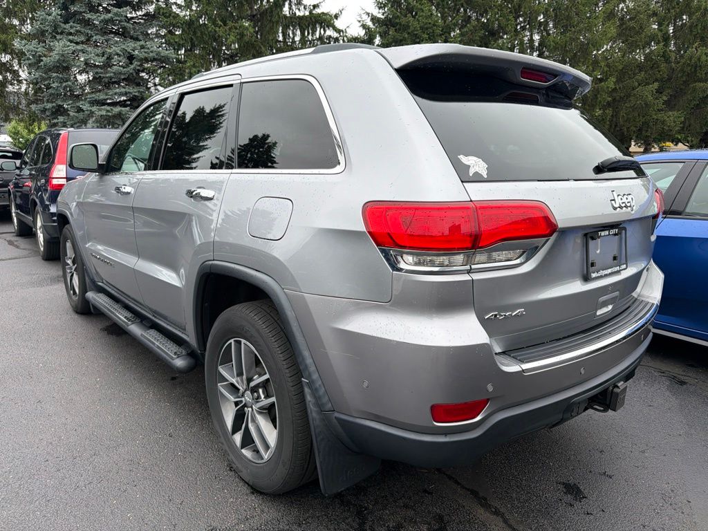 Thumbnail: 2017 Jeep Grand Cherokee - 2
