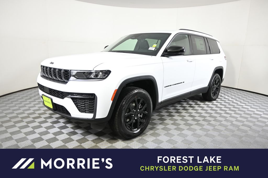 2026 Jeep Grand Cherokee L Laredo Altitude 4x4's photo