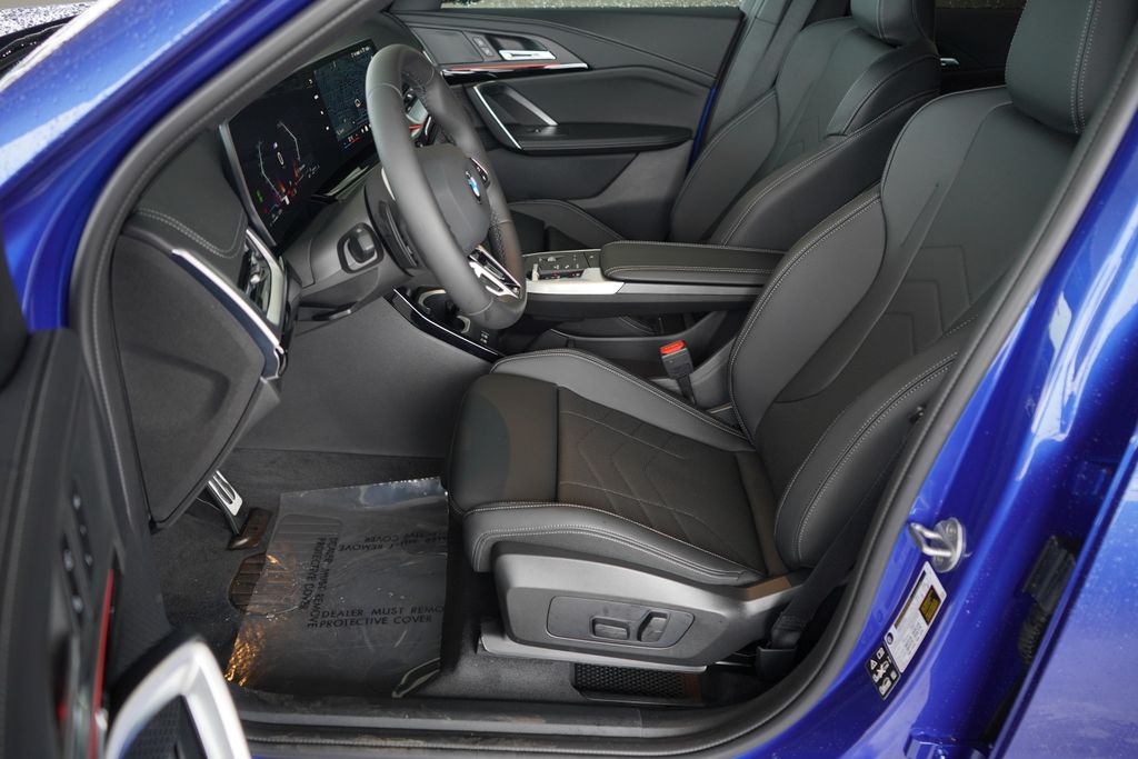 Thumbnail: 2026 BMW X1 - 10