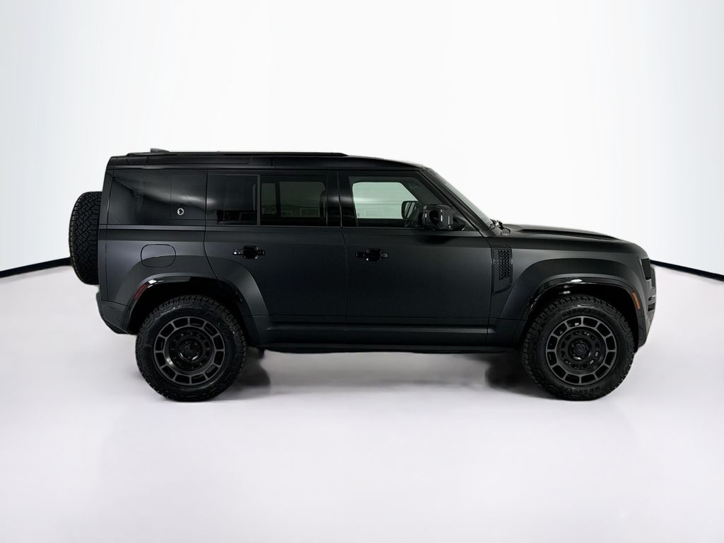 Thumbnail: 2026 Land Rover Defender - 4