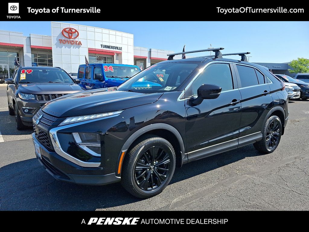 Thumbnail: 2022 Mitsubishi Eclipse Cross - 1