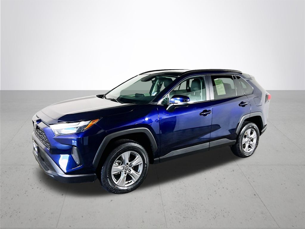 Used 2024 Toyota RAV4 XLE with VIN 2T3P1RFV2RW445562 for sale in Gladstone, OR