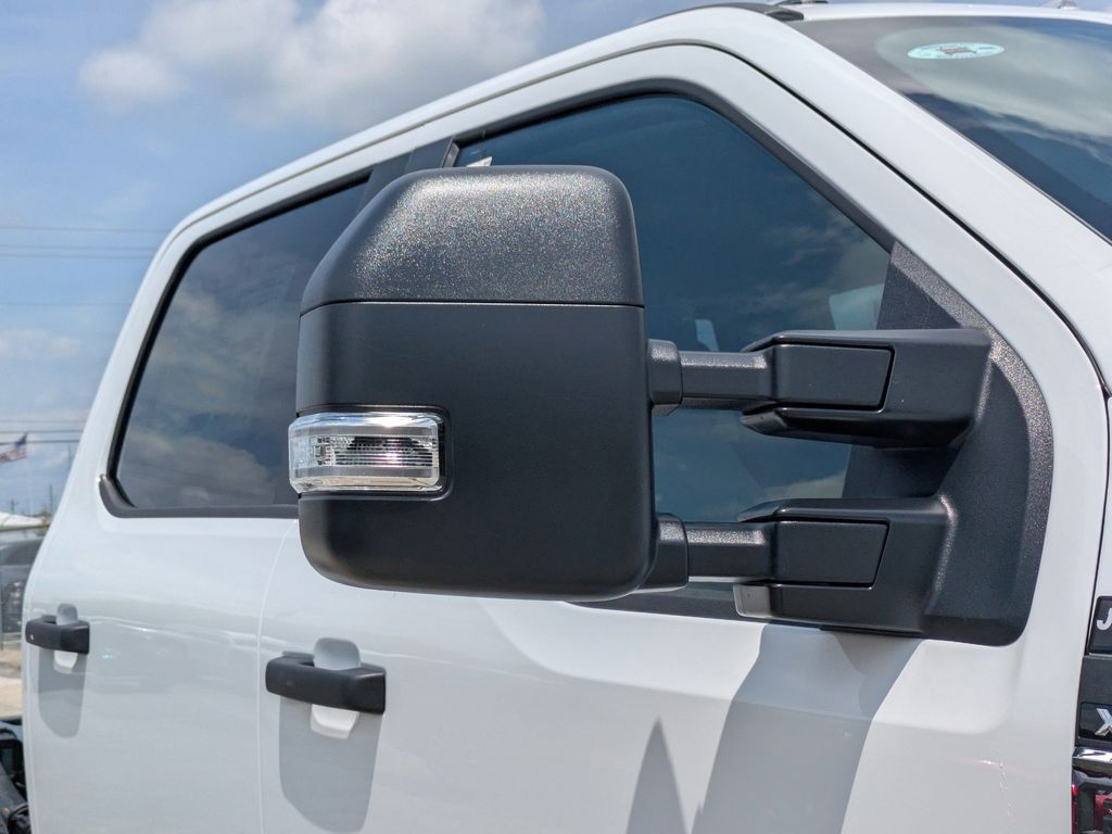 2026 Ford F-350 Chassis XL