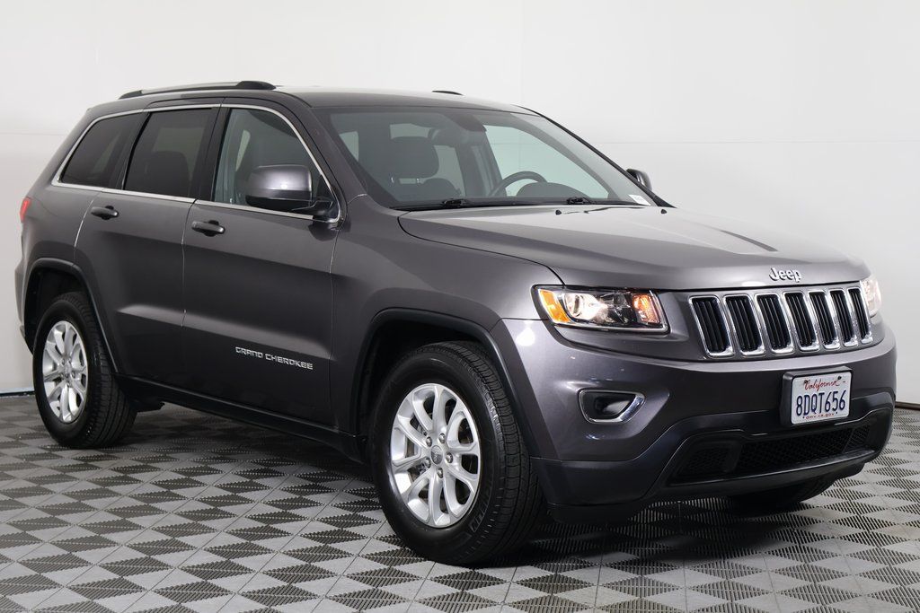 Thumbnail: 2015 Jeep Grand Cherokee - 3