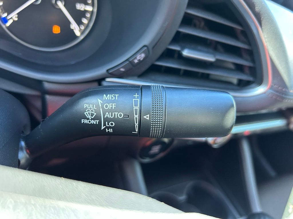 Thumbnail: 2021 Mazda Mazda3 - 20