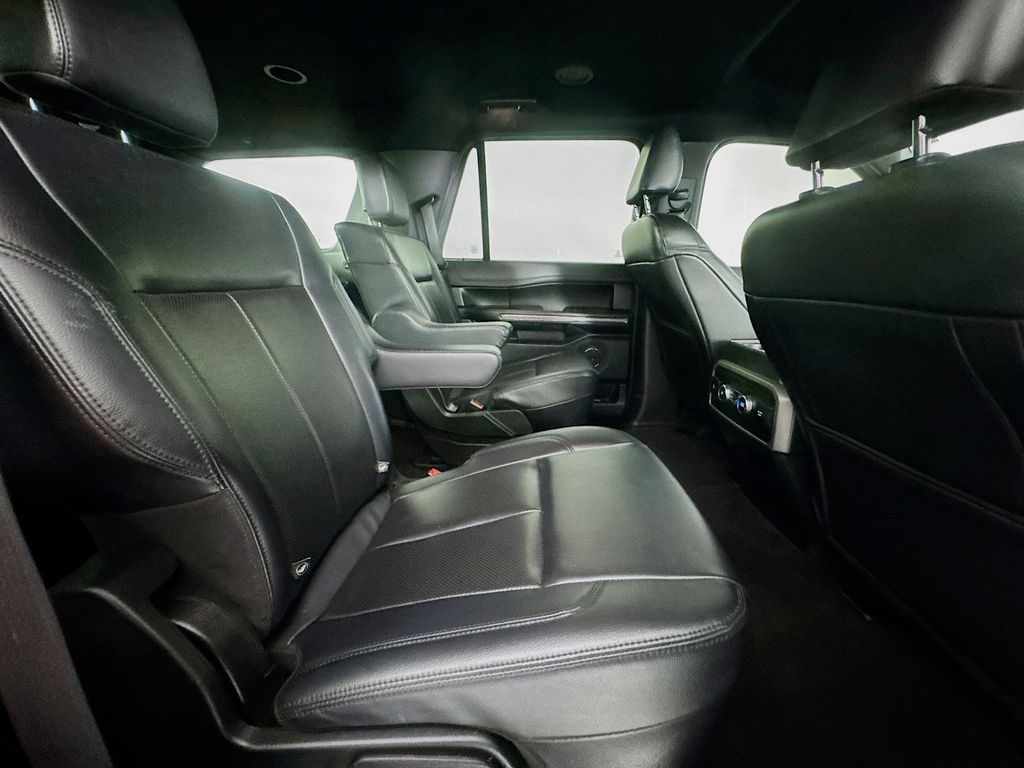 Used Car 2021 Ford Expedition  Xlt For Sale Under $30,000 In Austin, Texas