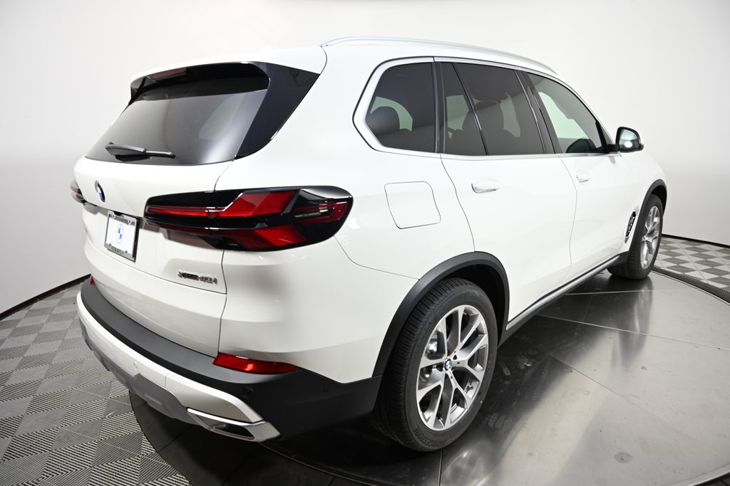 Thumbnail: 2026 BMW X5 - 5