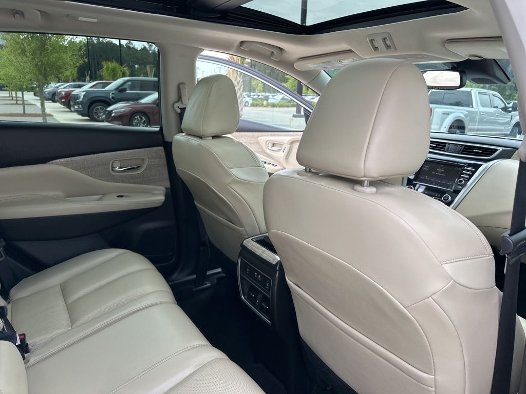 2023 Pearl White Tricoat Nissan Murano SL FWD SUV