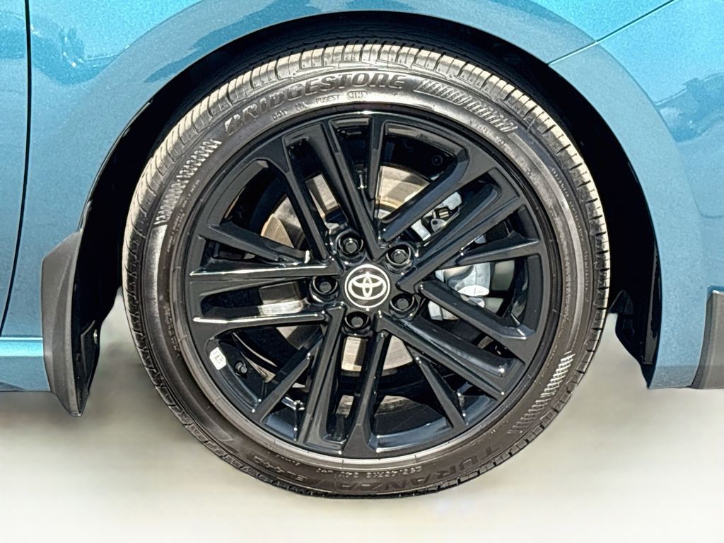 Thumbnail: 2026 Toyota Camry - 31