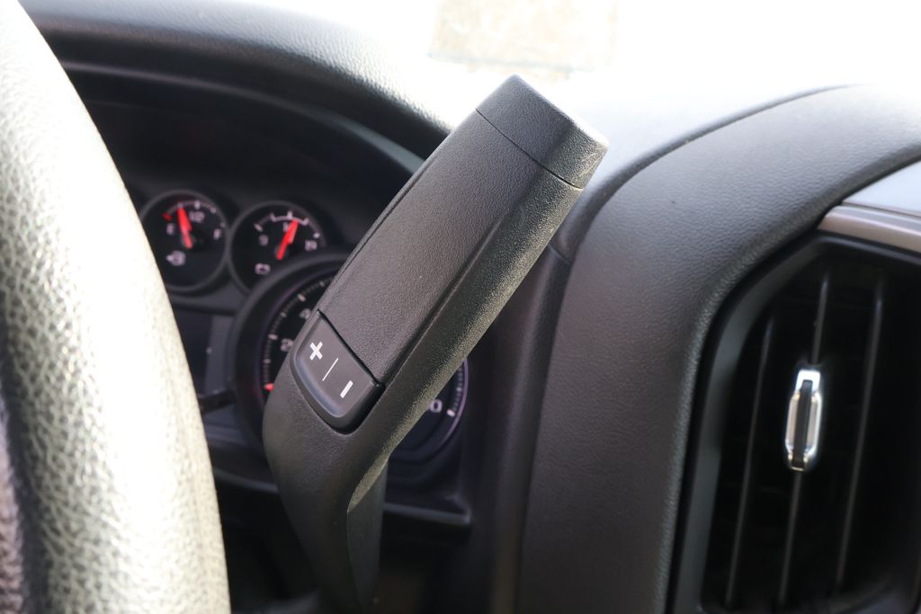 Thumbnail: 2021 Chevrolet Silverado 1500 - 22