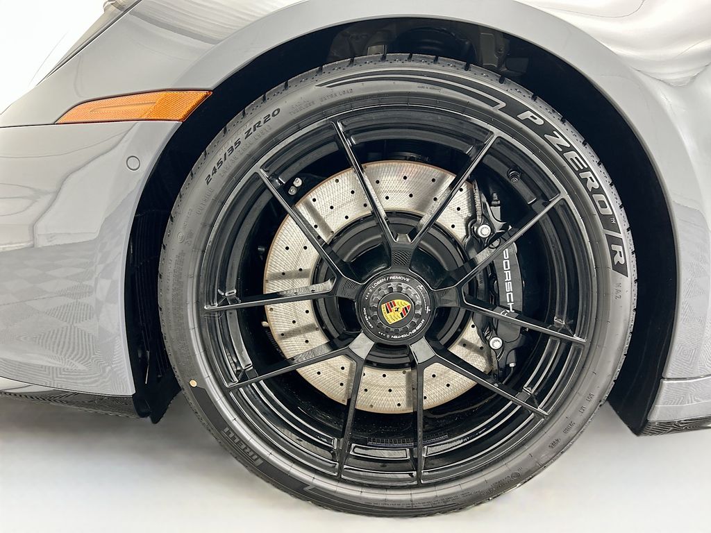 Thumbnail: 2026 Porsche 911 - 29