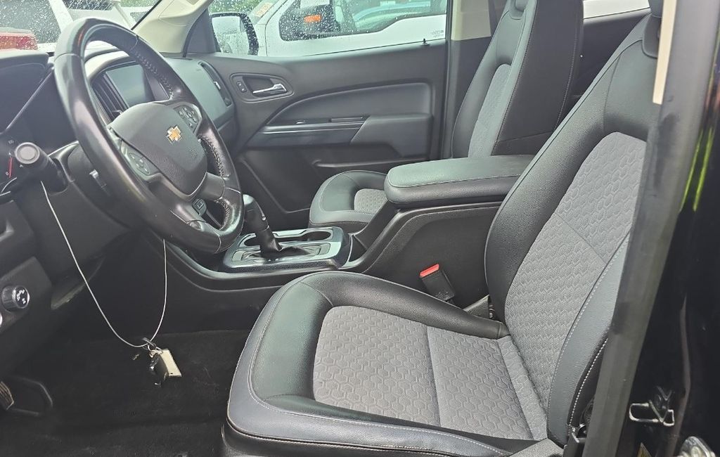 2017 Chevrolet Colorado Z71 photo