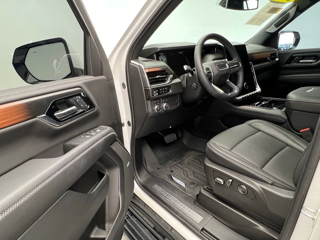 Thumbnail: 2025 GMC Yukon - 26