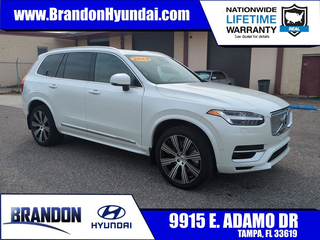 2024 Volvo XC90 Recharge T8 Ultimate Bright Theme 7-Passenger eAWD