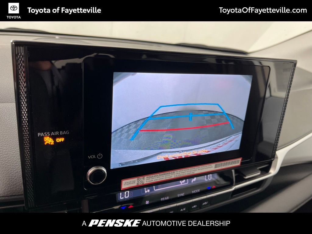 2025 Toyota Sienna LE 30