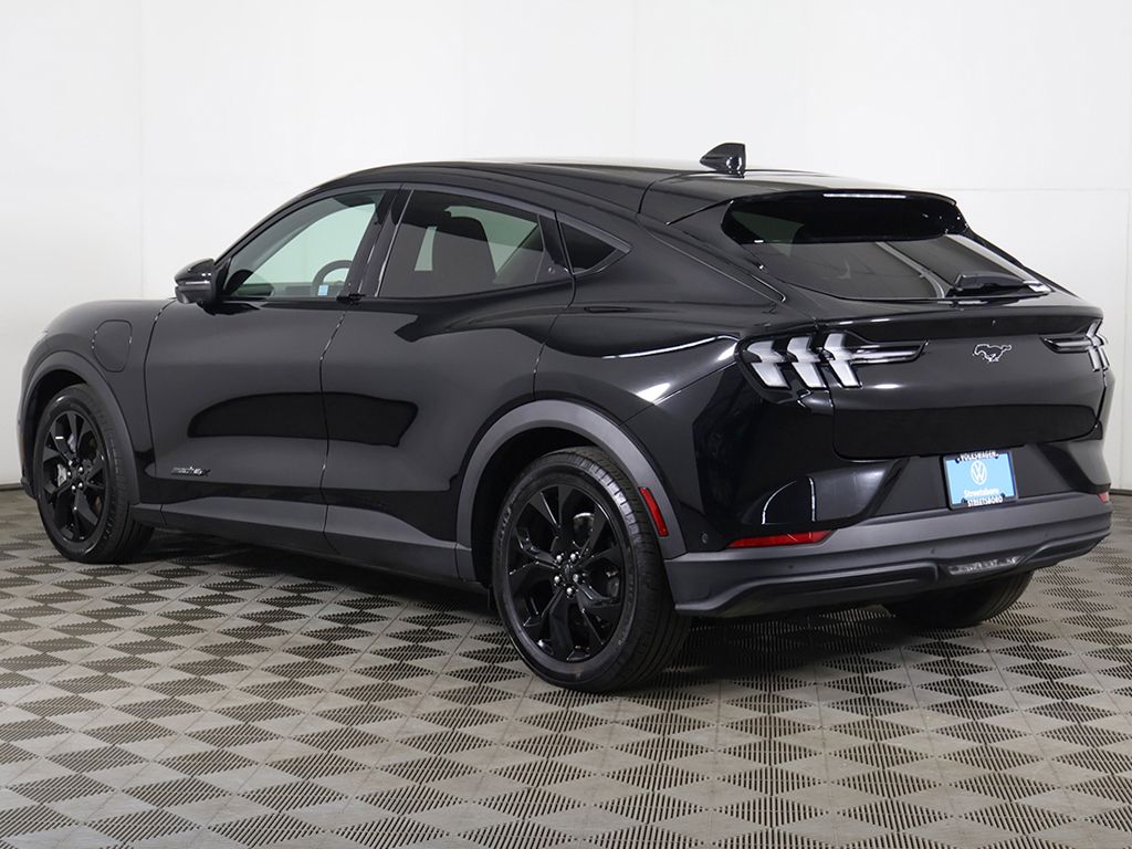 Used 2024 Black Ford Select image 10