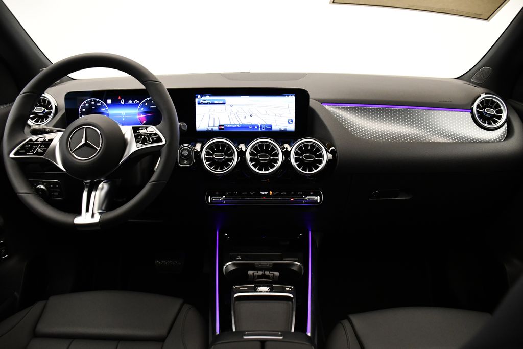2025 Mercedes-Benz GLA 250 4MATIC 18