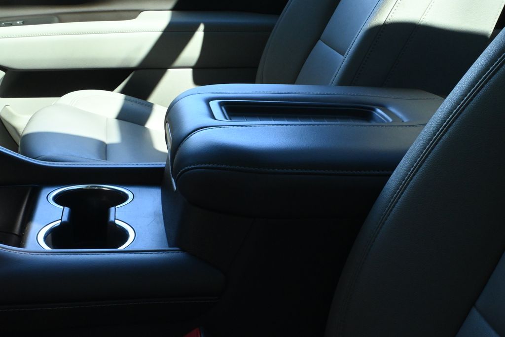 Thumbnail: 2023 Chevrolet Tahoe - 27