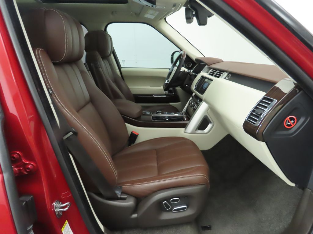2014 Land Rover Range Rover Supercharged 23