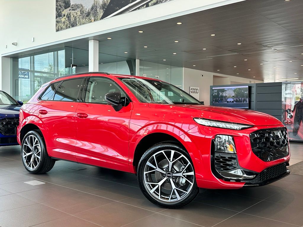 Red Metallic 2026 Audi Q3 SUV / Crossover All-Wheel Drive 7-Speed Automatic