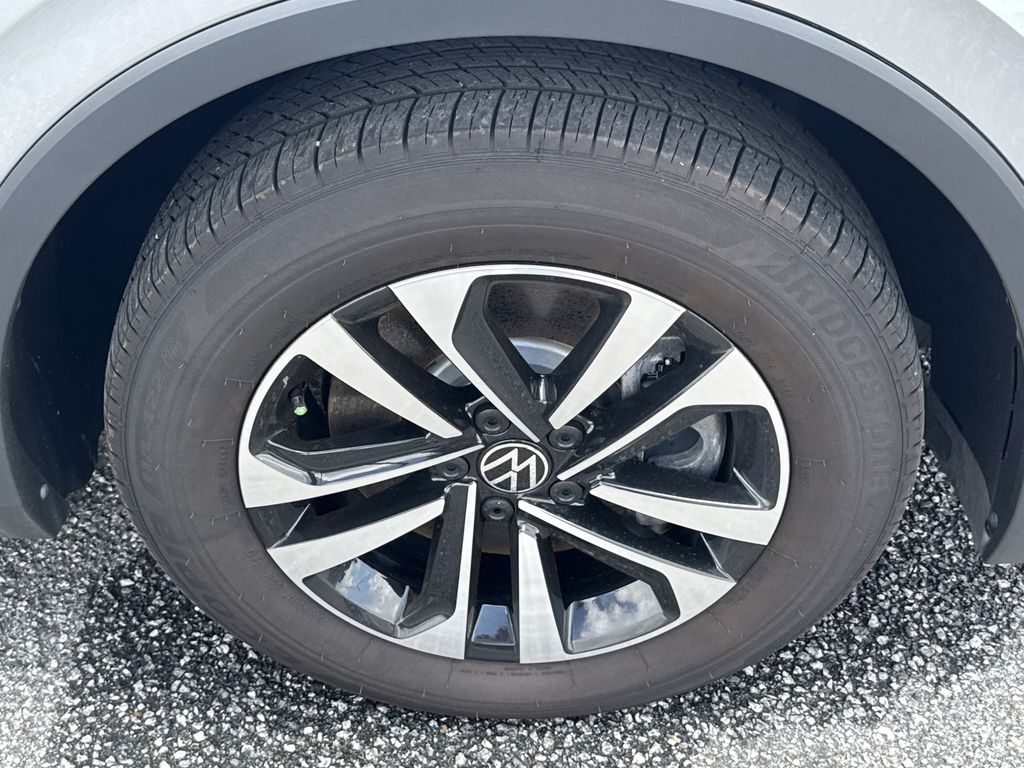 Used 2024 Volkswagen Tiguan SUV