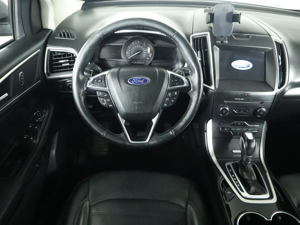 2017 Ford Edge SEL 10