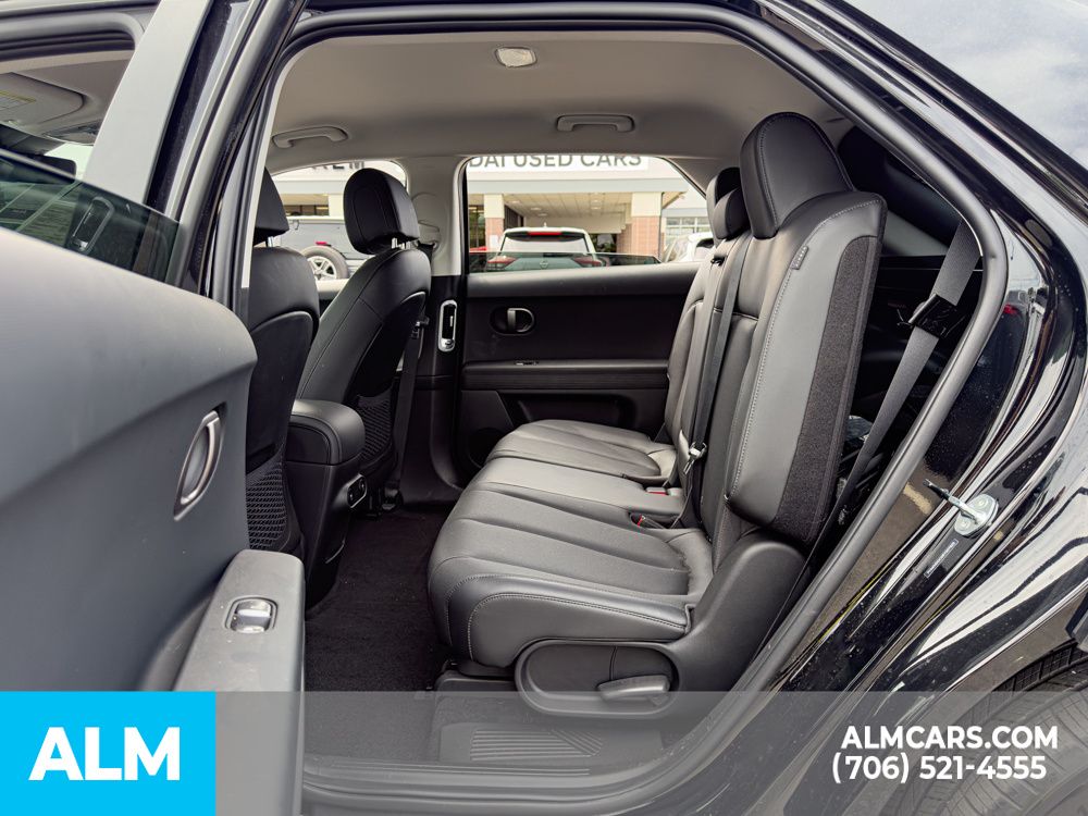 Used 2025 Abyss Black Hyundai SEL image 16