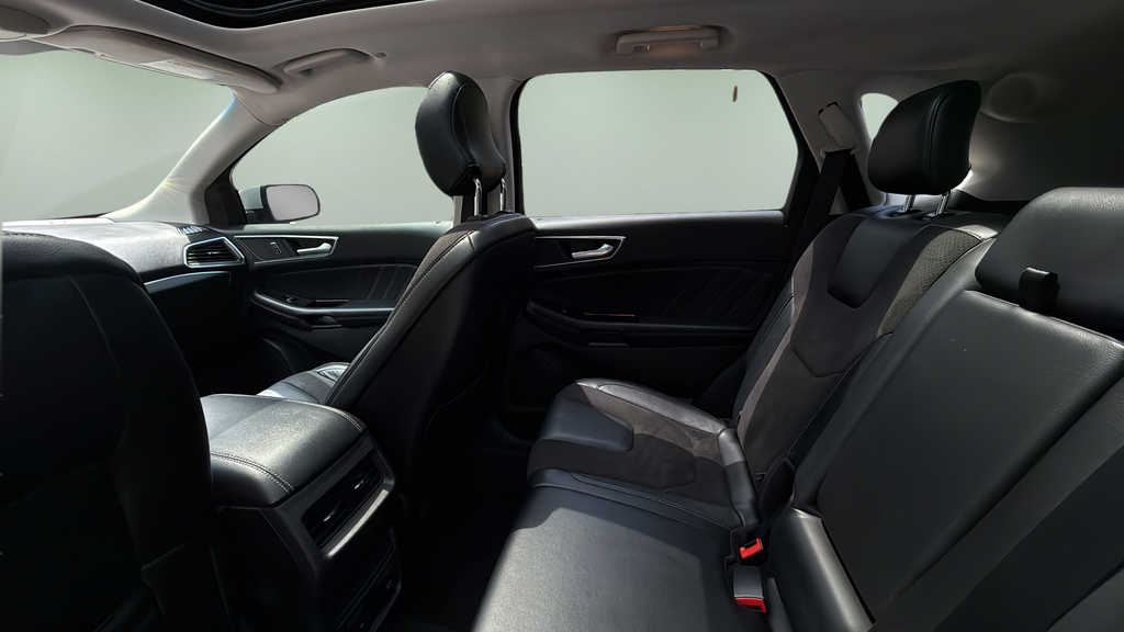 2016 Ford Edge