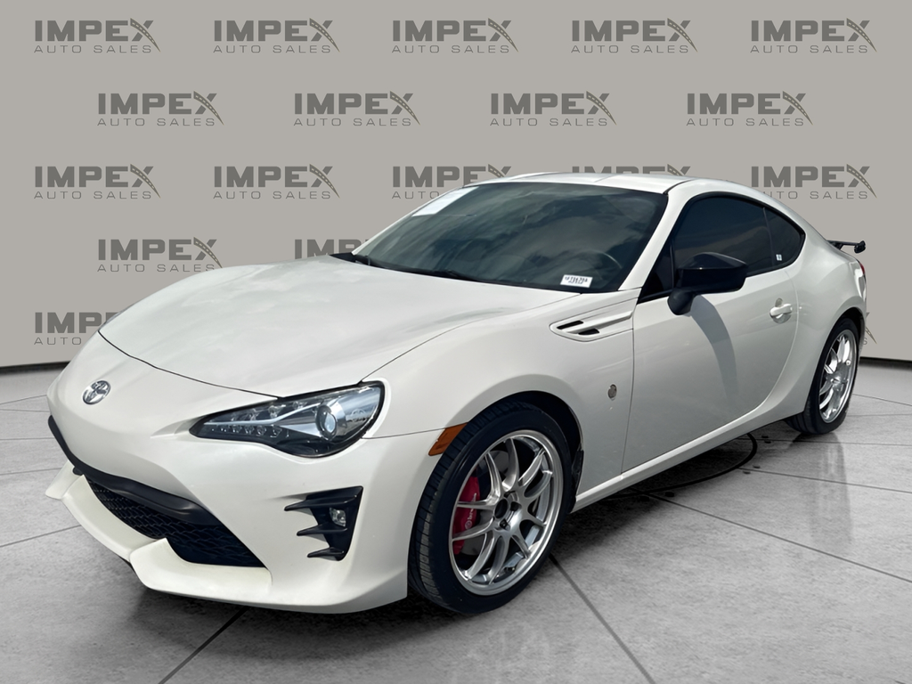 Halo 2017 Toyota GR86 Coupe Rear-Wheel Drive 6-Speed Manual