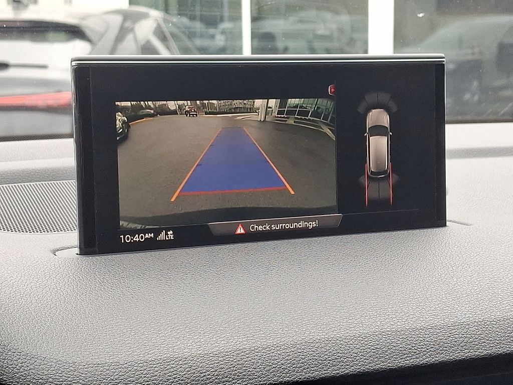 Thumbnail: 2019 Audi Q7 - 18