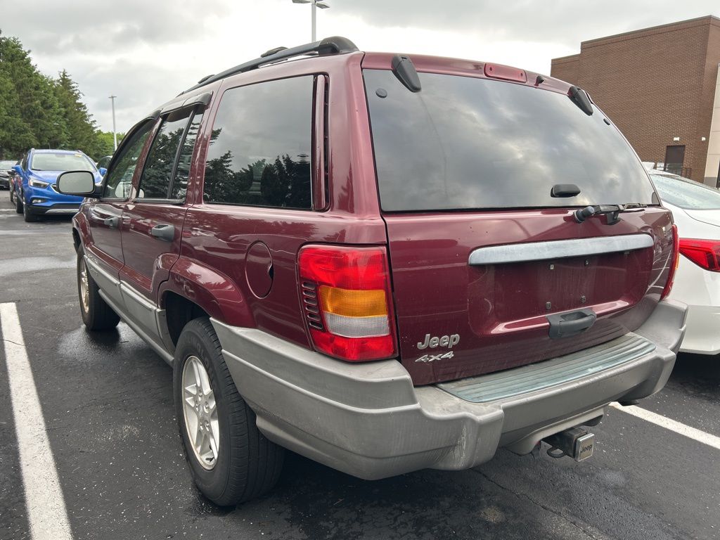 2002 Jeep Grand Cherokee Laredo 2