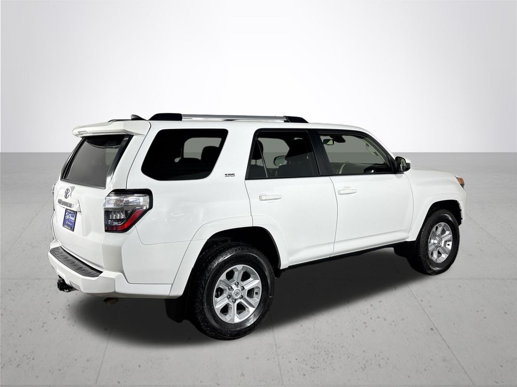 2022 Toyota 4Runner SR5