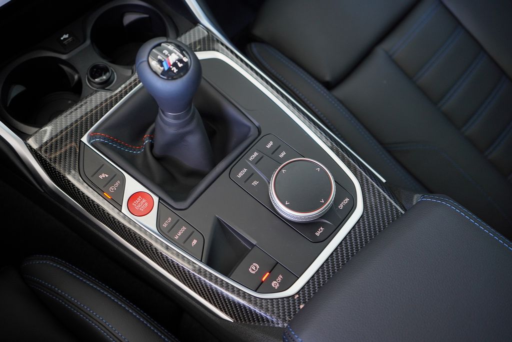 Thumbnail: 2025 BMW M2 - 18