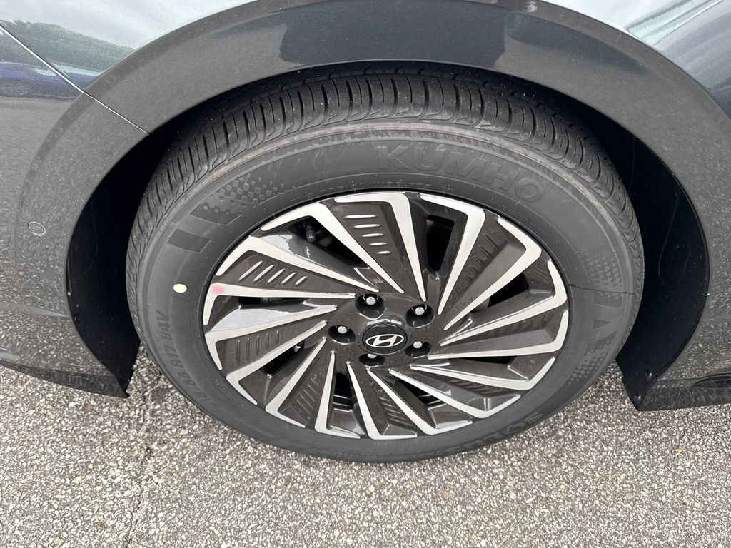 2025 Hyundai Sonata Hybrid Limited photo 21