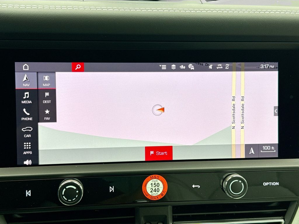 Thumbnail: 2026 Porsche Macan - 17