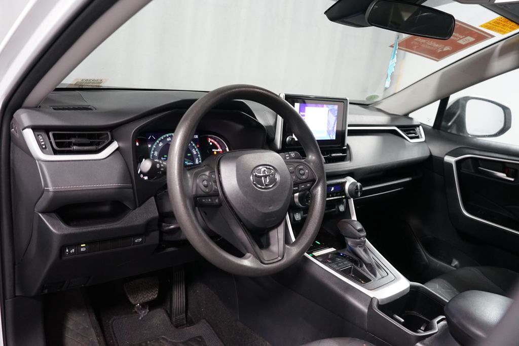 Thumbnail: 2024 Toyota RAV4 - 7