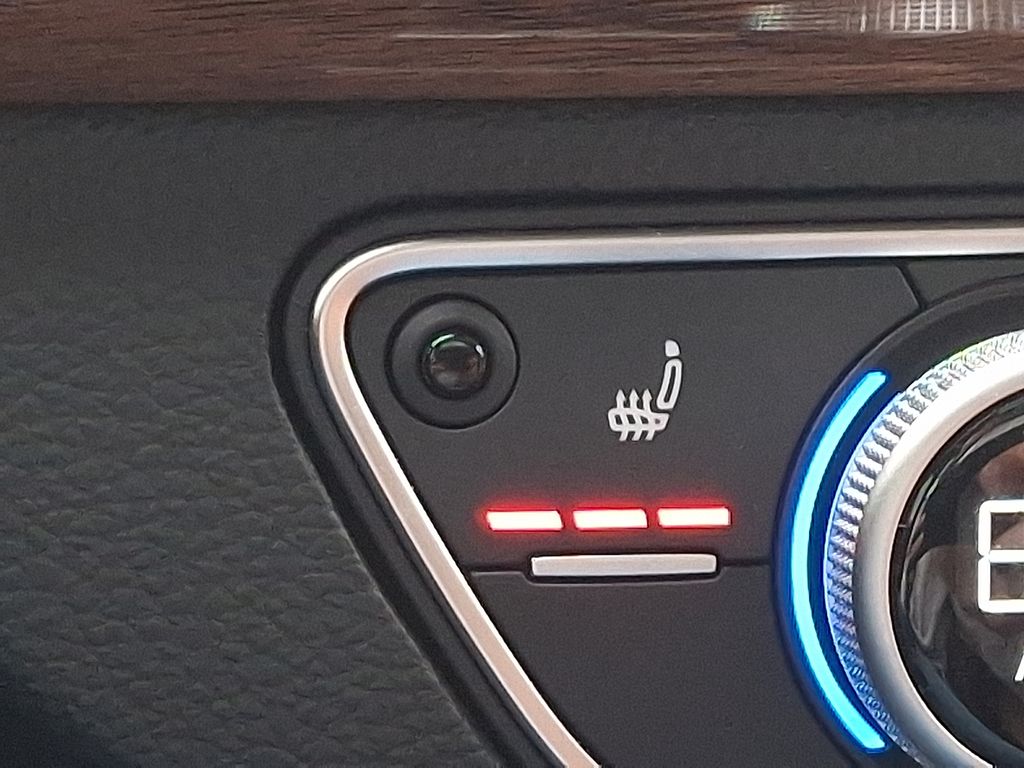 Thumbnail: 2022 Audi Q5 - 23