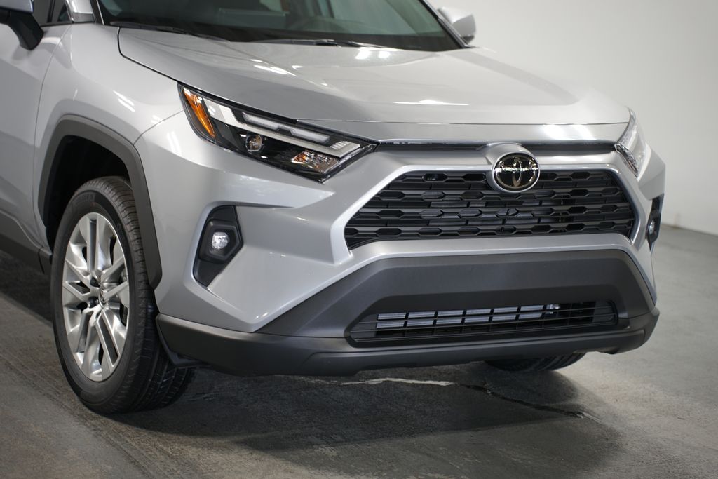 Thumbnail: 2025 Toyota RAV4 - 4