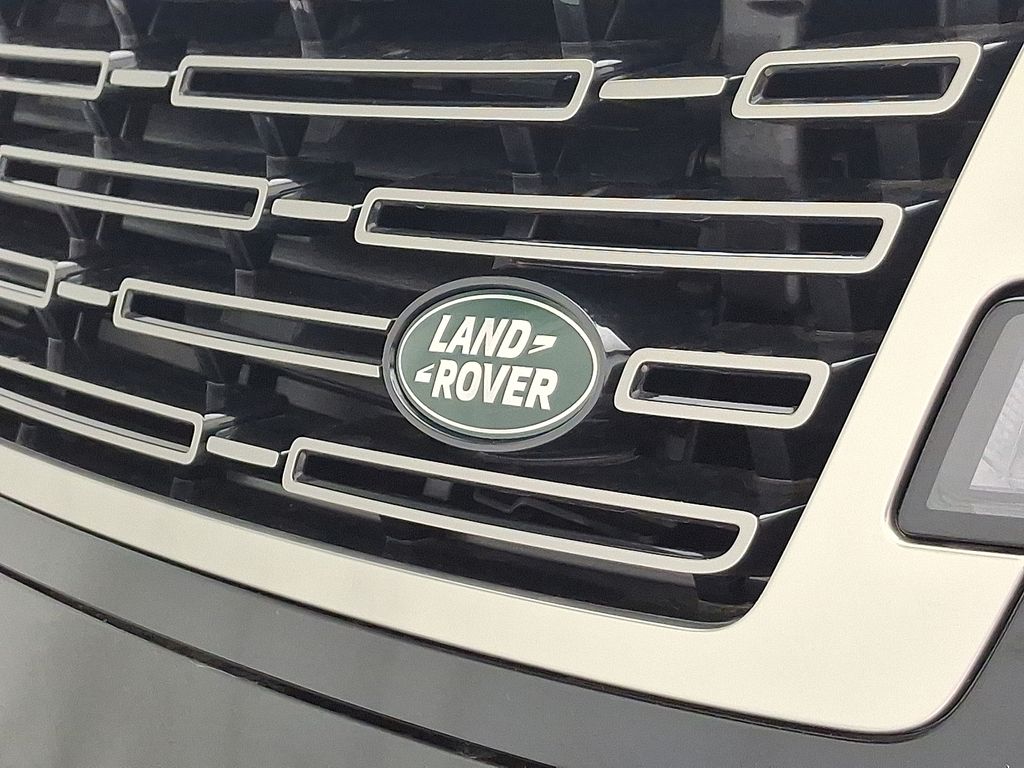 Thumbnail: 2025 Land Rover Range Rover - 20