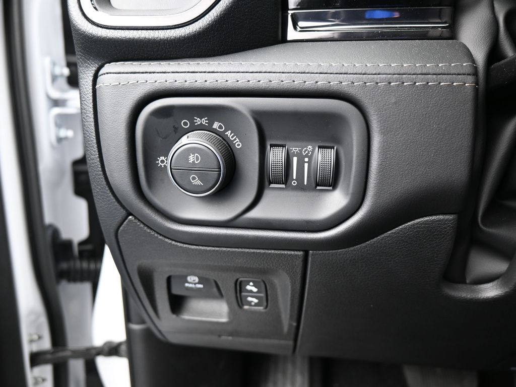 New 2026 Bright White Clearcoat Ram Limited image 28