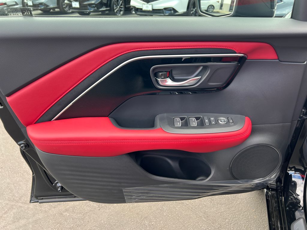 Thumbnail: 2025 Acura ADX - 11